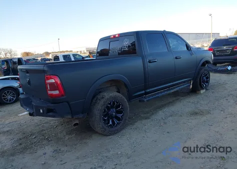 2022 Ram 2500 Laramie 4X4 6'4 Box z USA, uszkodzony, nr VIN 3C6UR5FL8NG323647